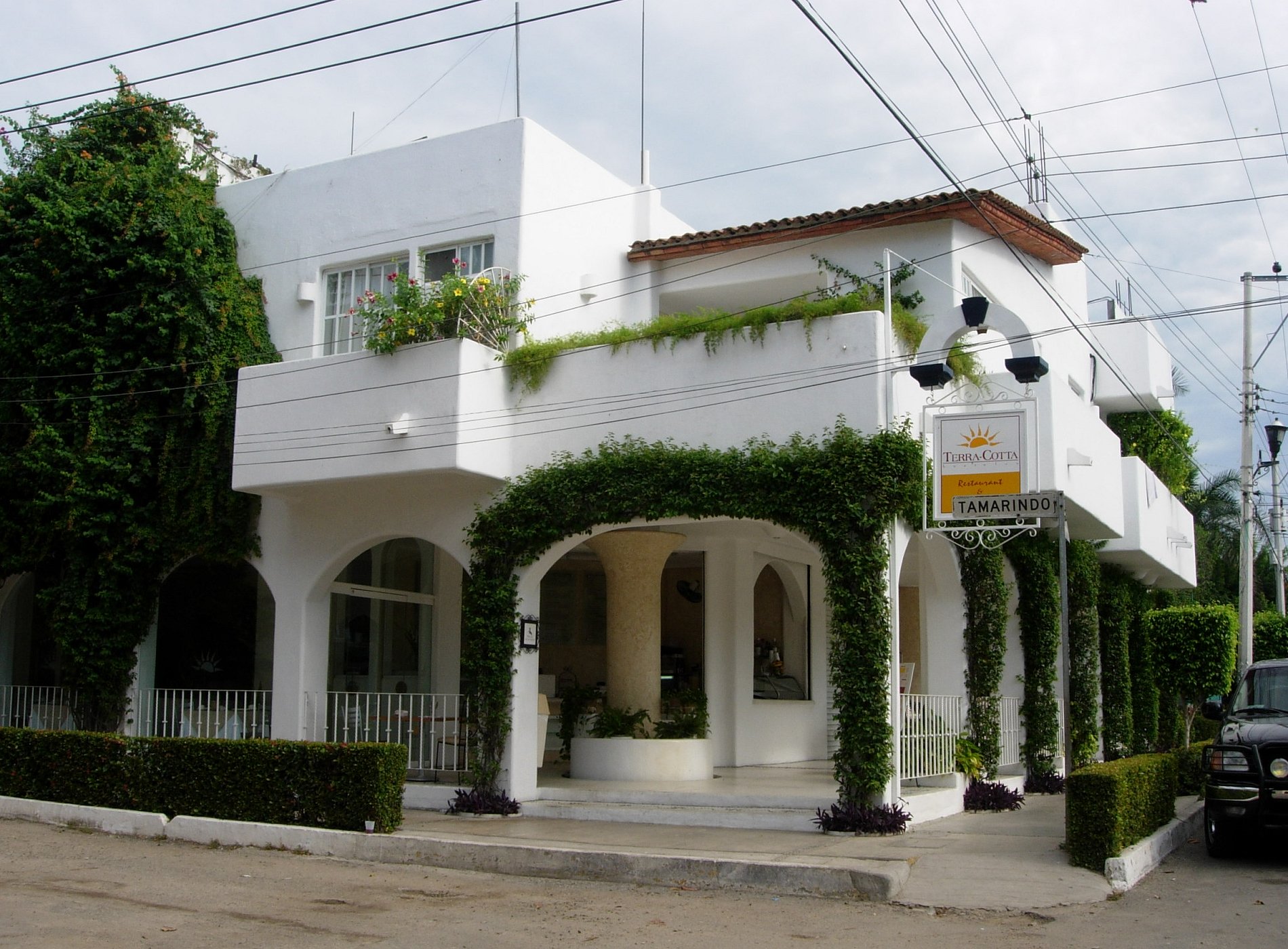 Misión de los Arcos Huatulco boutique hotel with colonial architecture and central location in La Crucecita village, Oaxaca, Mexico.